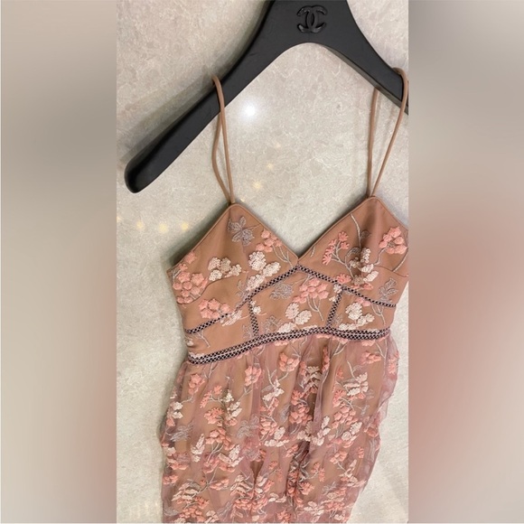 NWOT Self-Portrait Blush Floral Midi Embroidered Dress Size 10 - Picture 14 of 16